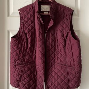 WINE COLOR QUILTED VEST